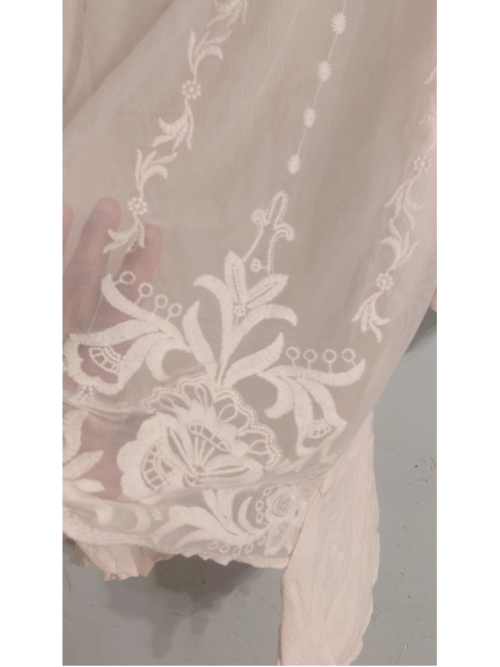 Women's One World Ivory Lace Overlay Tunic Top Size L - Picture 5 of 5